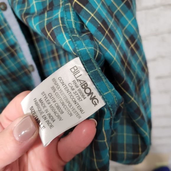 Billabong long sleve flannel print button down - Picture 8 of 14